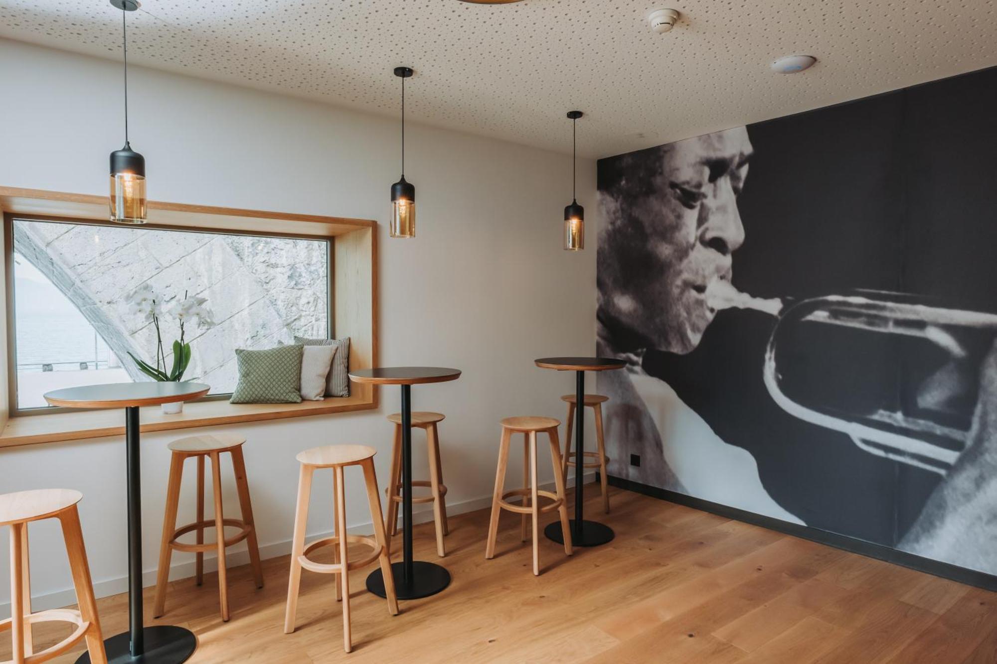 Montreux Youth Hostel Εξωτερικό φωτογραφία