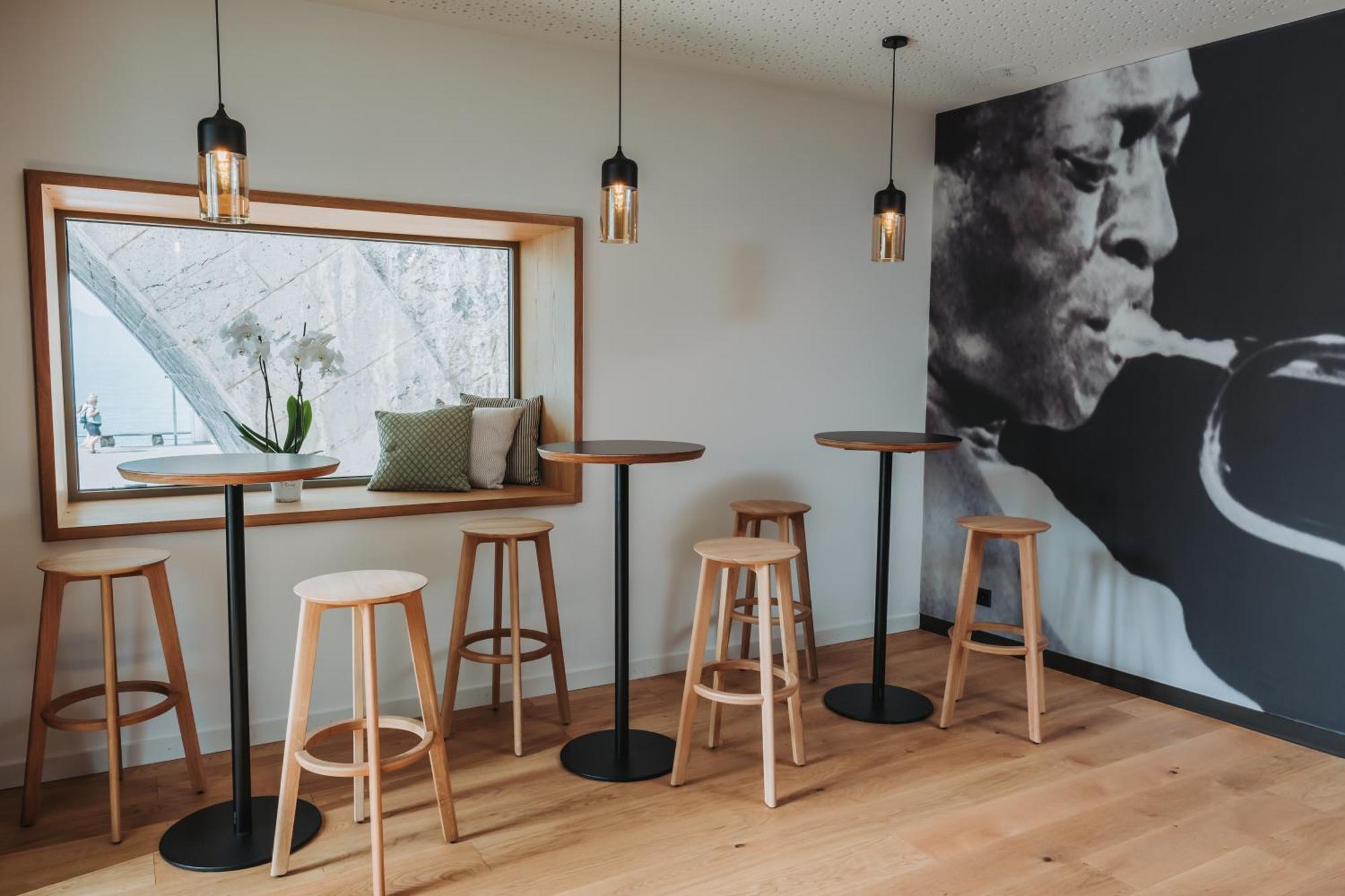 Montreux Youth Hostel Εξωτερικό φωτογραφία